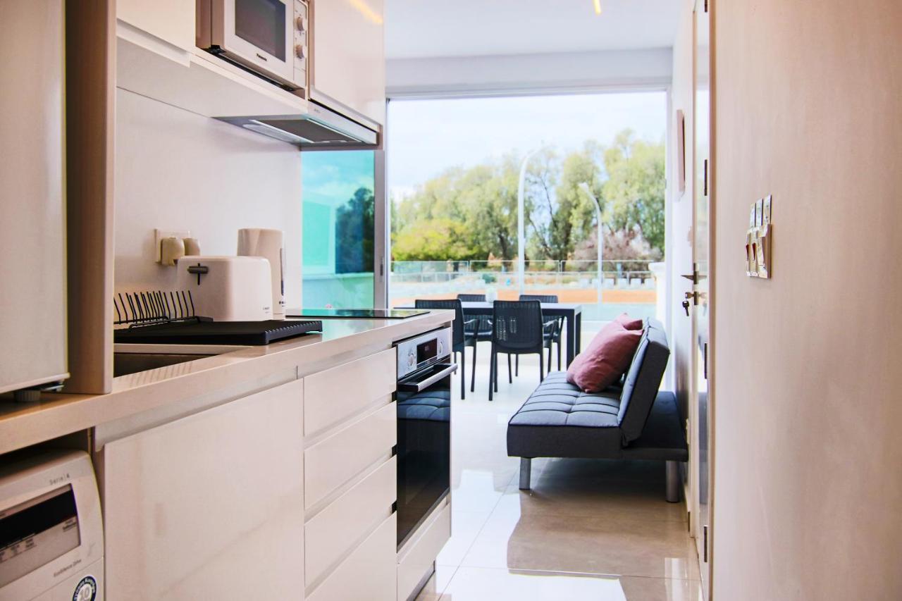 Phaedrus Living - Seaside Luxury Flat Harbour 105 Apartman Paphos Kültér fotó